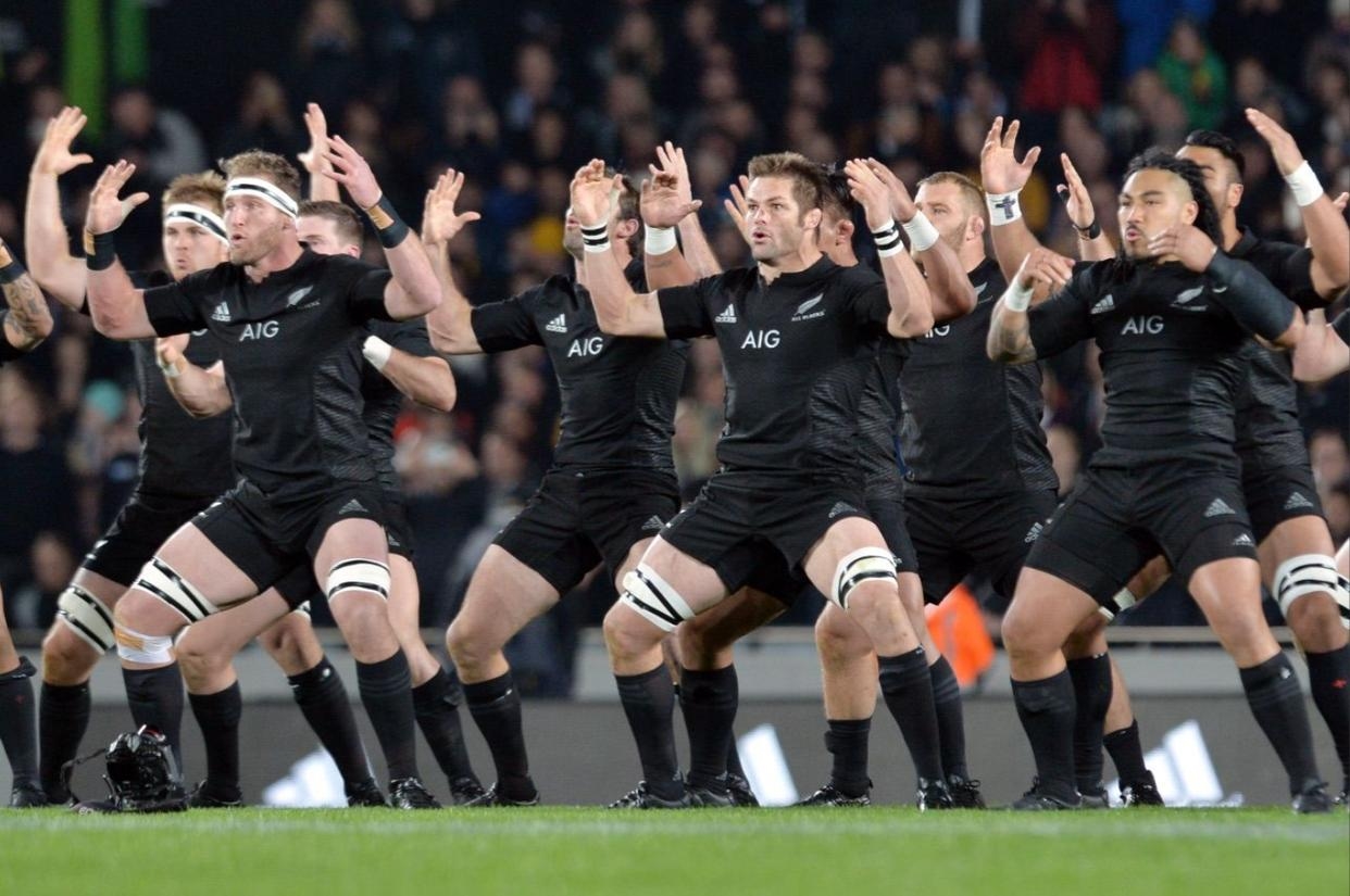 波黑队的强势表现引人瞩目！谨慎对待奥地利队(波黑队的强势表现引人瞩目!谨慎对待奥地利队员)