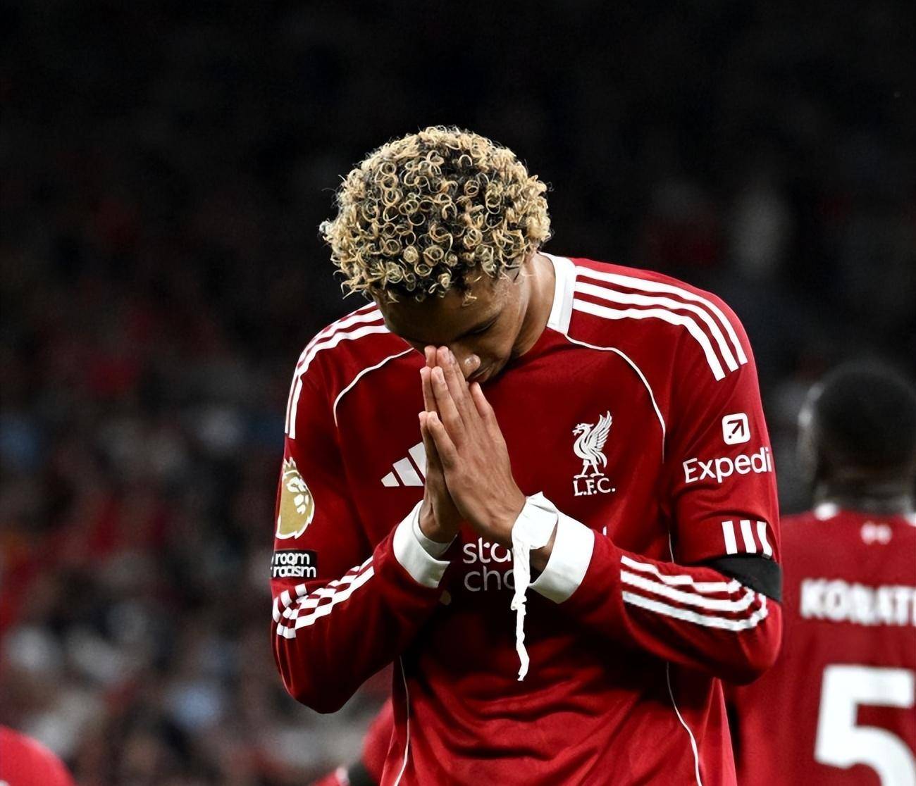 包含利物浦铁卫厉害发威,助球队锁定胜局的词条 包含利物浦铁卫厉害发威,助球队锁定胜局的词条